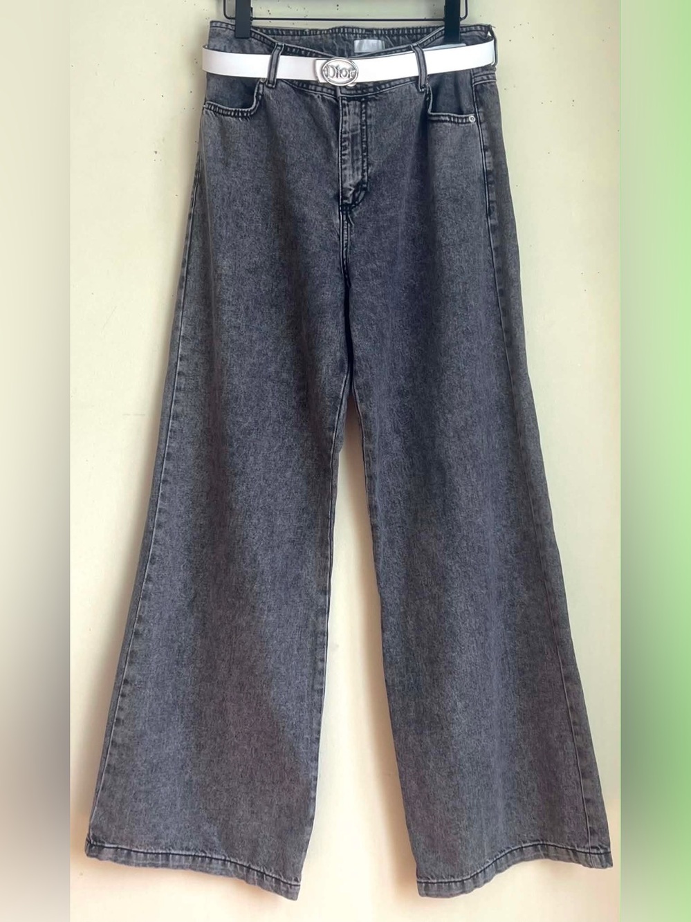 Black Washed Wide-Leg High Waist Jeans with White Belt